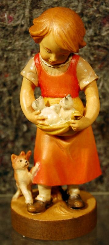 Lisi Martin DOLFI Girl with KITTENS Original Wood Carved Statue 1989
