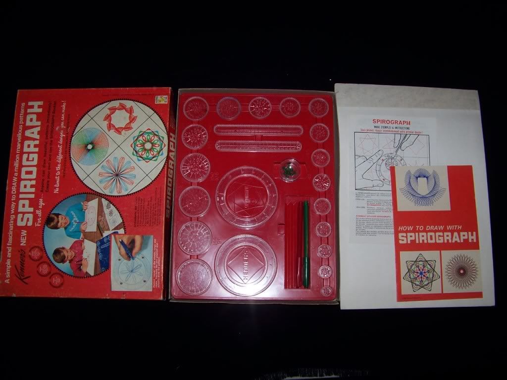 Kenners New Spirograph No 401 Vintage 1968 Toy Drawing Set
