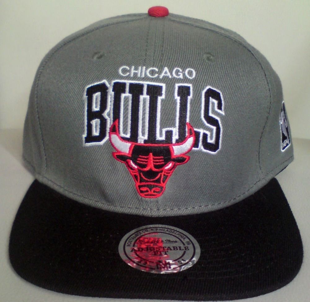 CHICAGO BULLS Snapback Cap Mitchell Ness NBA Obey YMCMB Dope Supreme