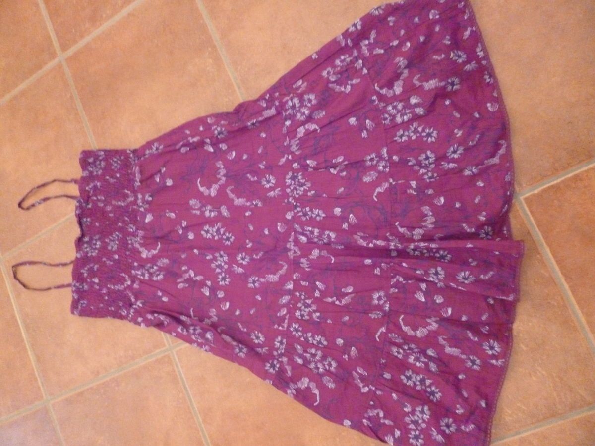 Schönes Damensommerkleid Gr. 40 von S.Oliver