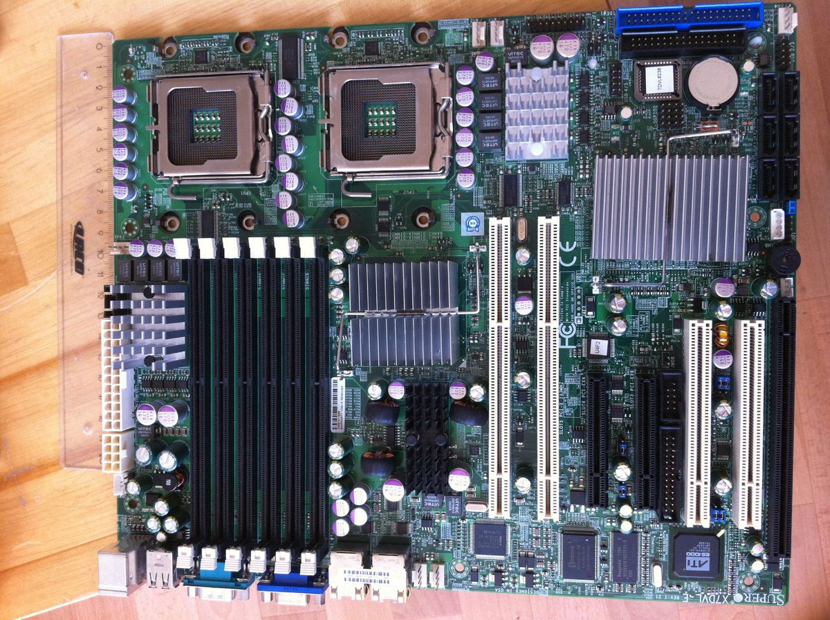 Supermicro X7DVL E Sockel 771 Dual CPU Mainboard inkl. zwei
